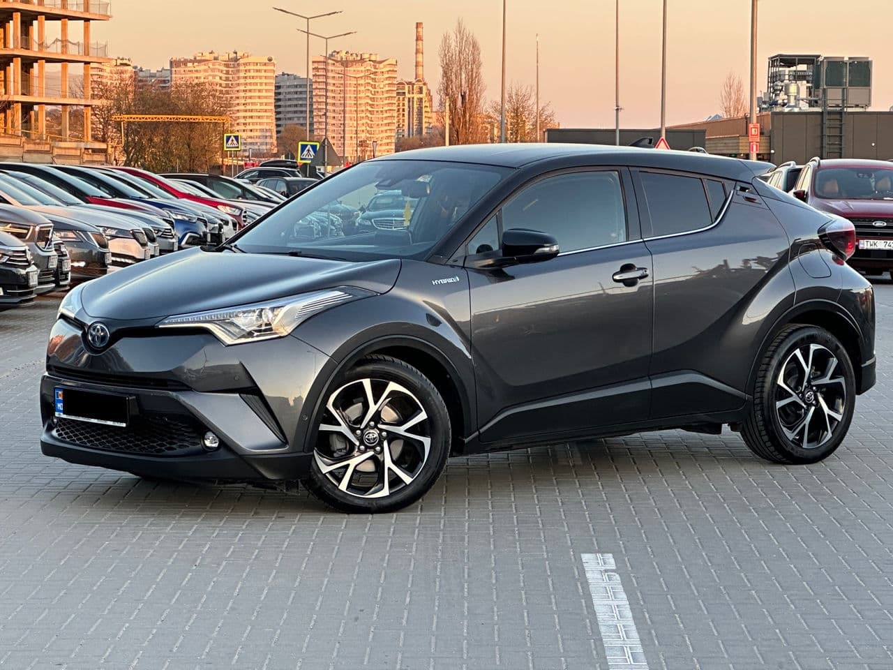 2018 Toyota C-HR — Miniatură 2