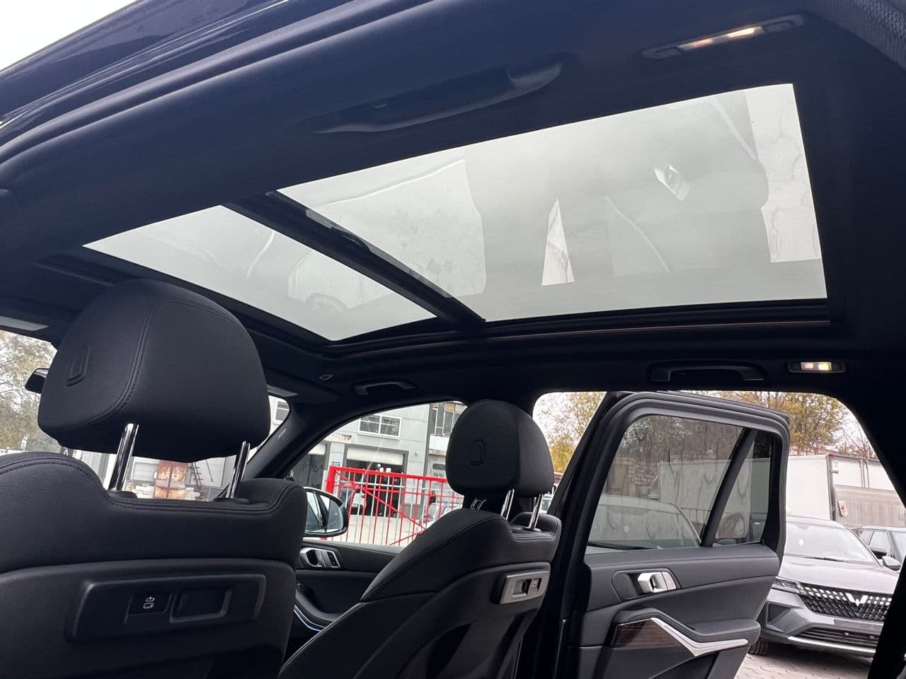 2020 BMW X5 4.0i — Miniatură 15