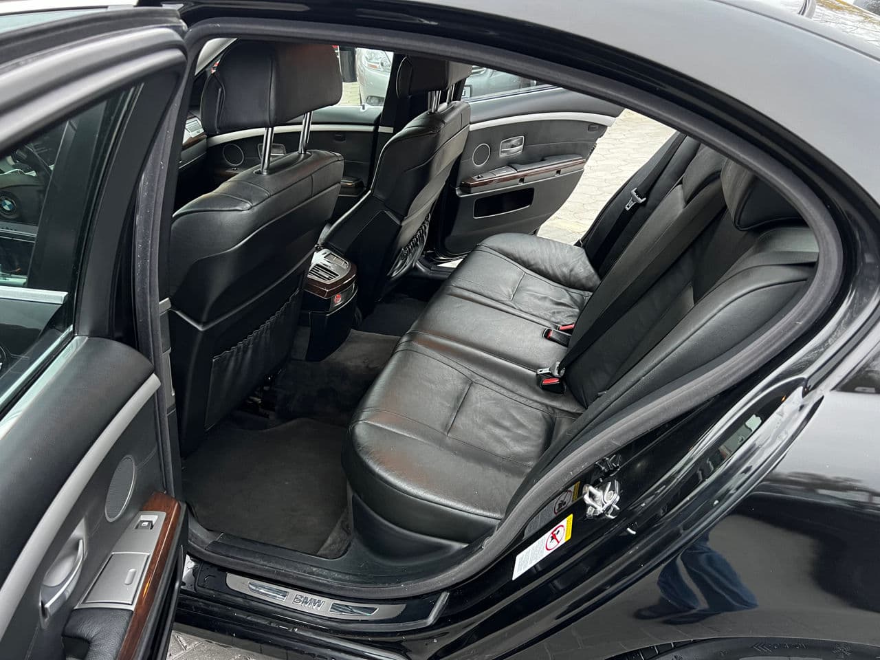 BMW 745 2005 — Миниатюра 8