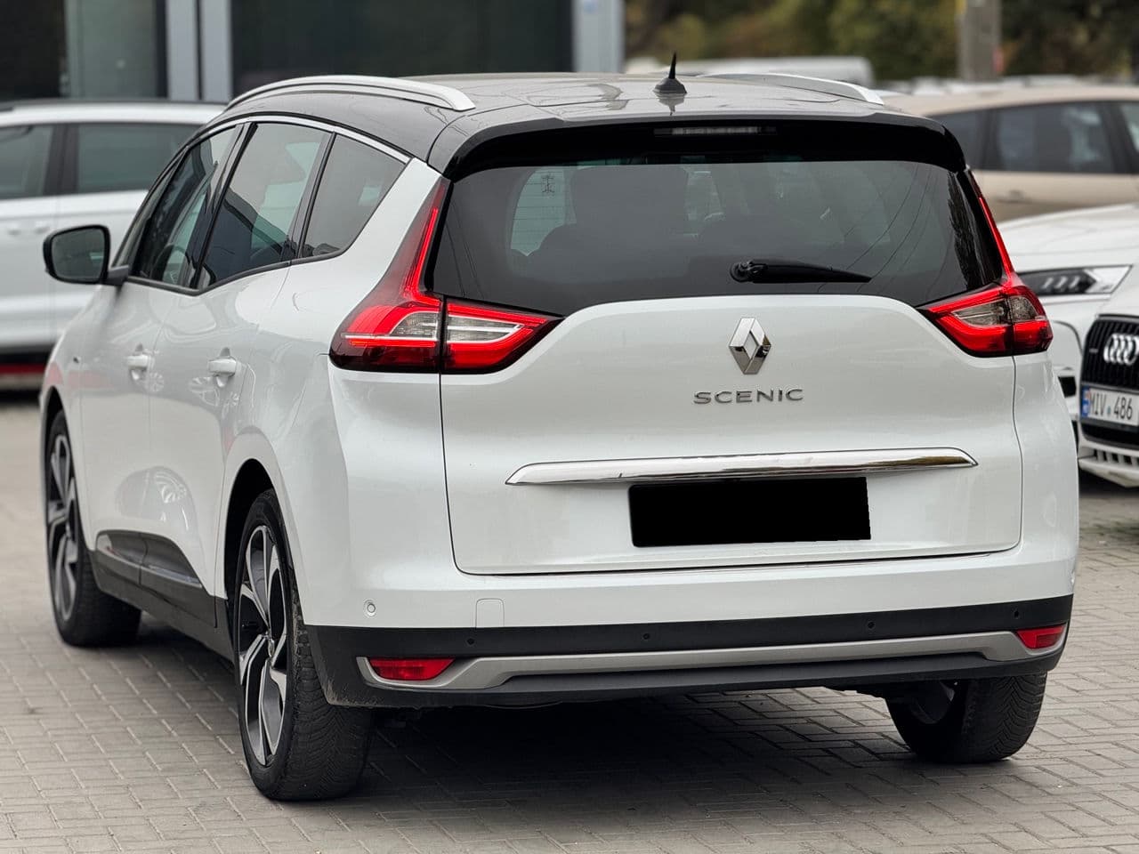 Renault Grand Scenic 2018 — Миниатюра 2