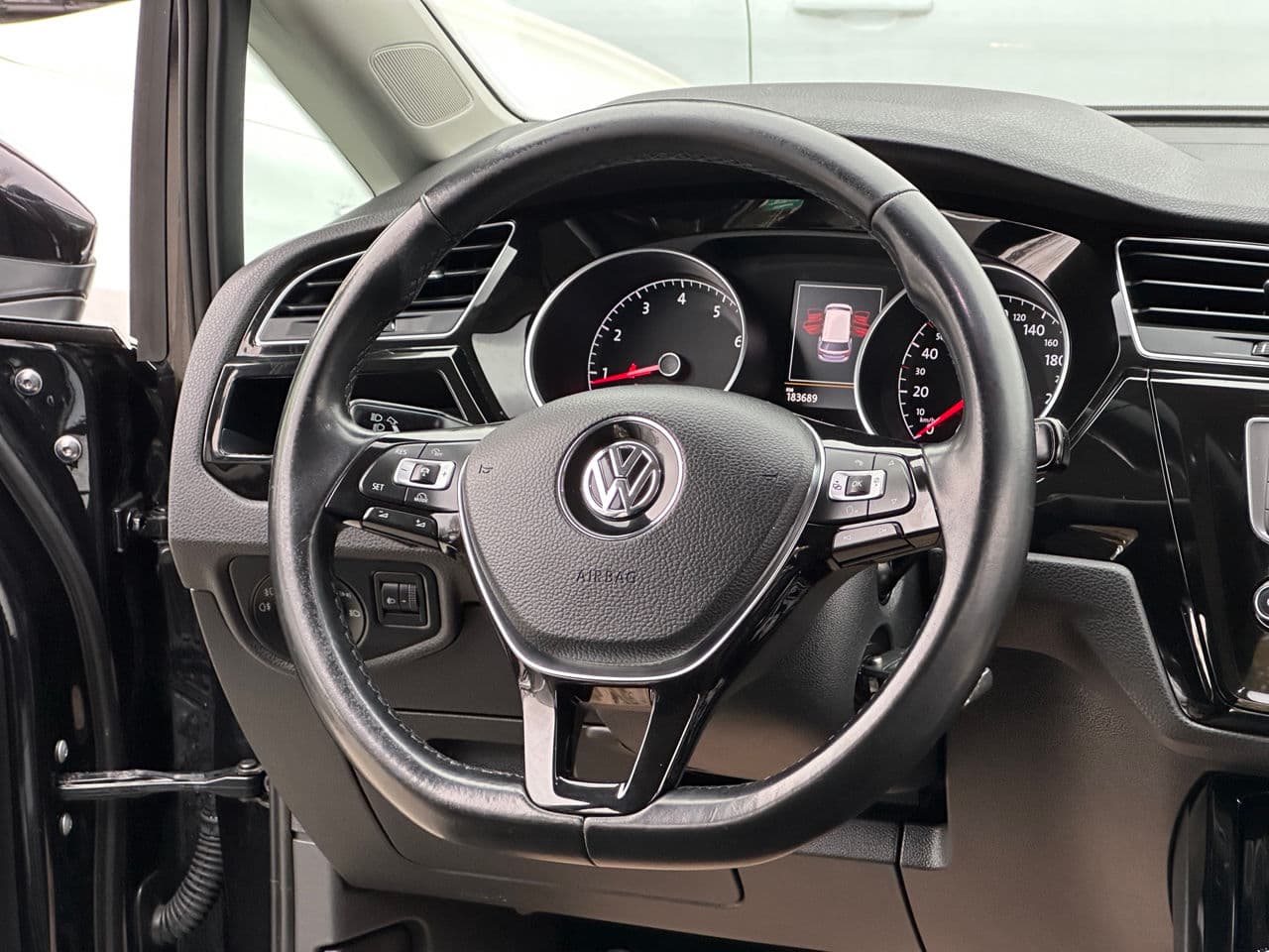 Volkswagen Touran 2016 — Миниатюра 7