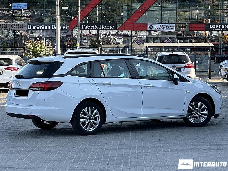 Opel Astra 2020 — Миниатюра 3