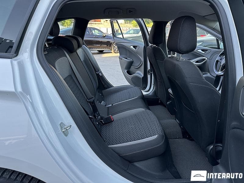 Opel Astra 2020 — Миниатюра 13