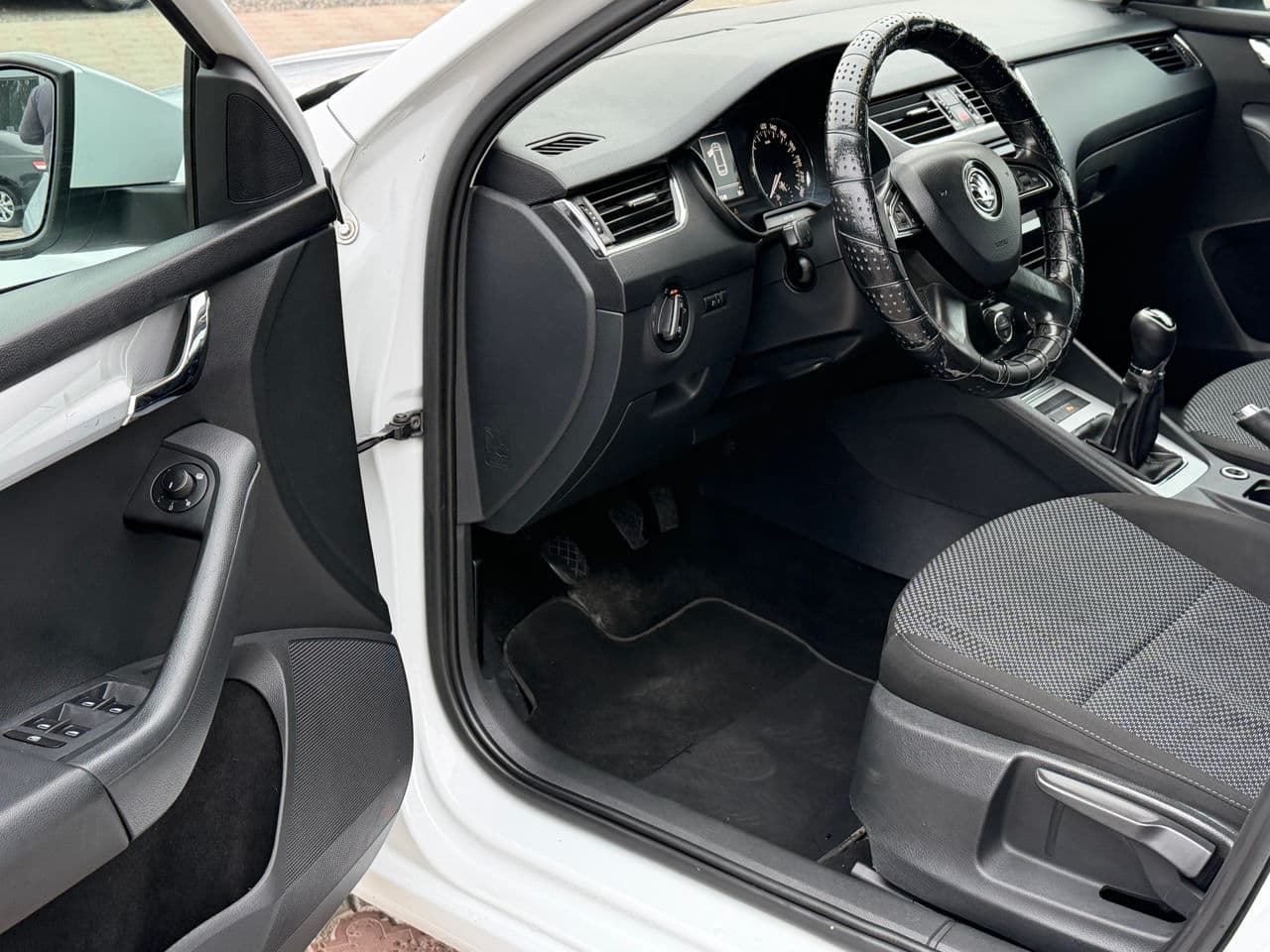 Skoda Octavia 2015 — Миниатюра 5