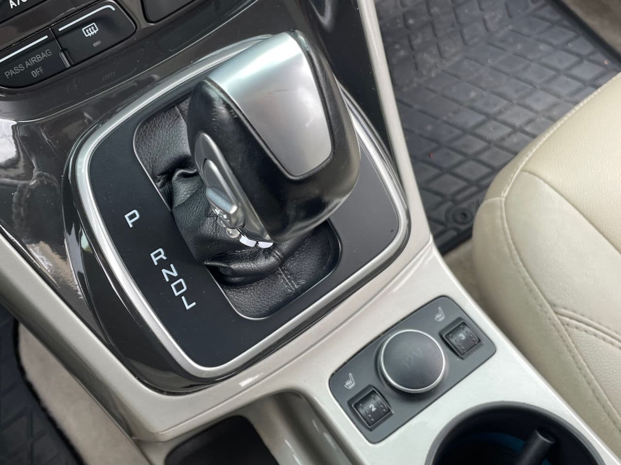 Ford C-MAX 2014 — Миниатюра 13