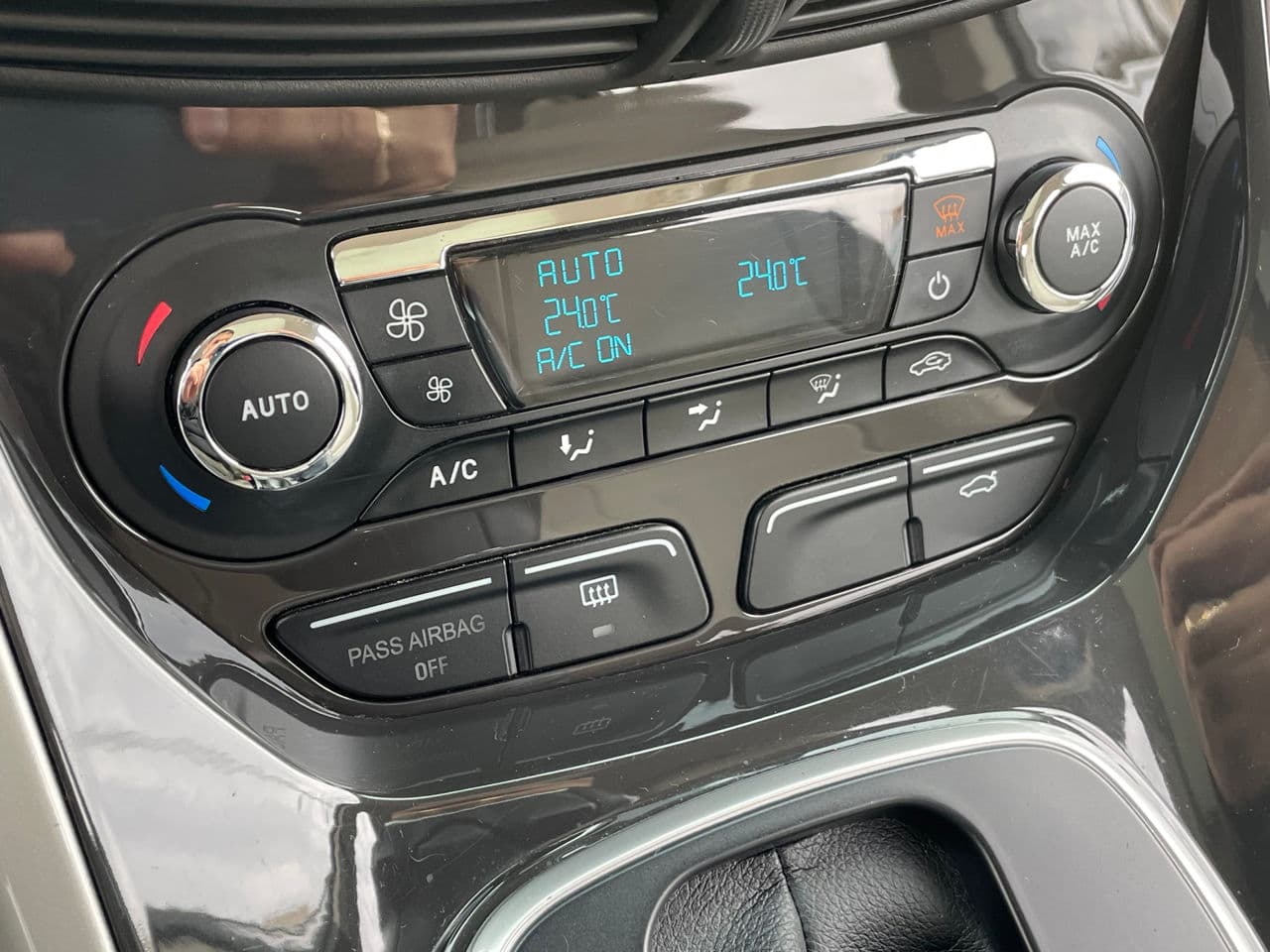 Ford C-MAX 2014 — Миниатюра 12