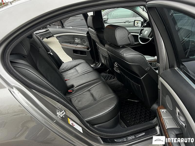 BMW 730 2004 — Миниатюра 18