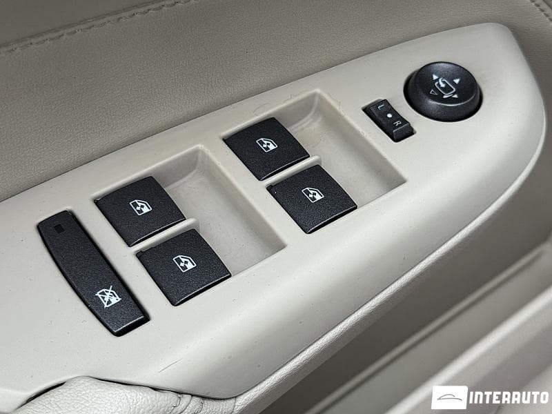 Cadillac SRX 2011 — Миниатюра 23