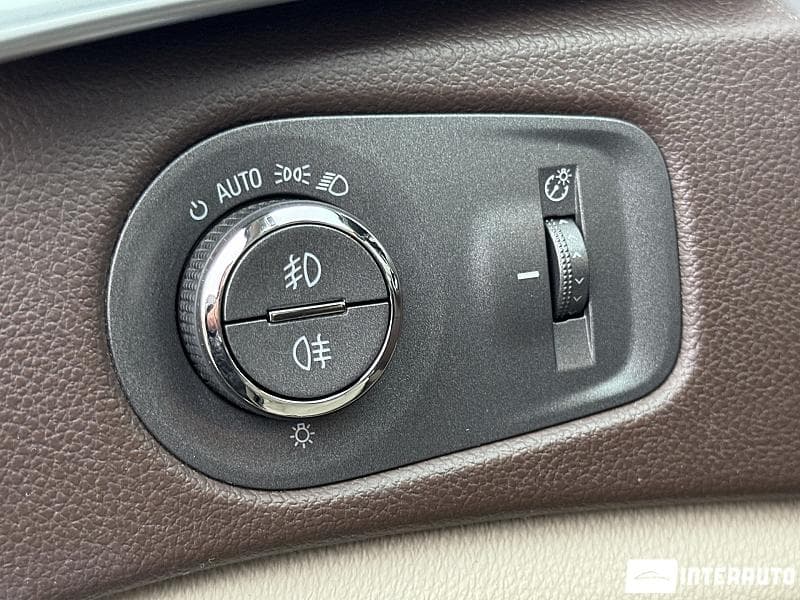 Cadillac SRX 2011 — Миниатюра 21