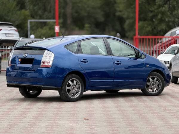 2008 Toyota Prius — Miniatură 3