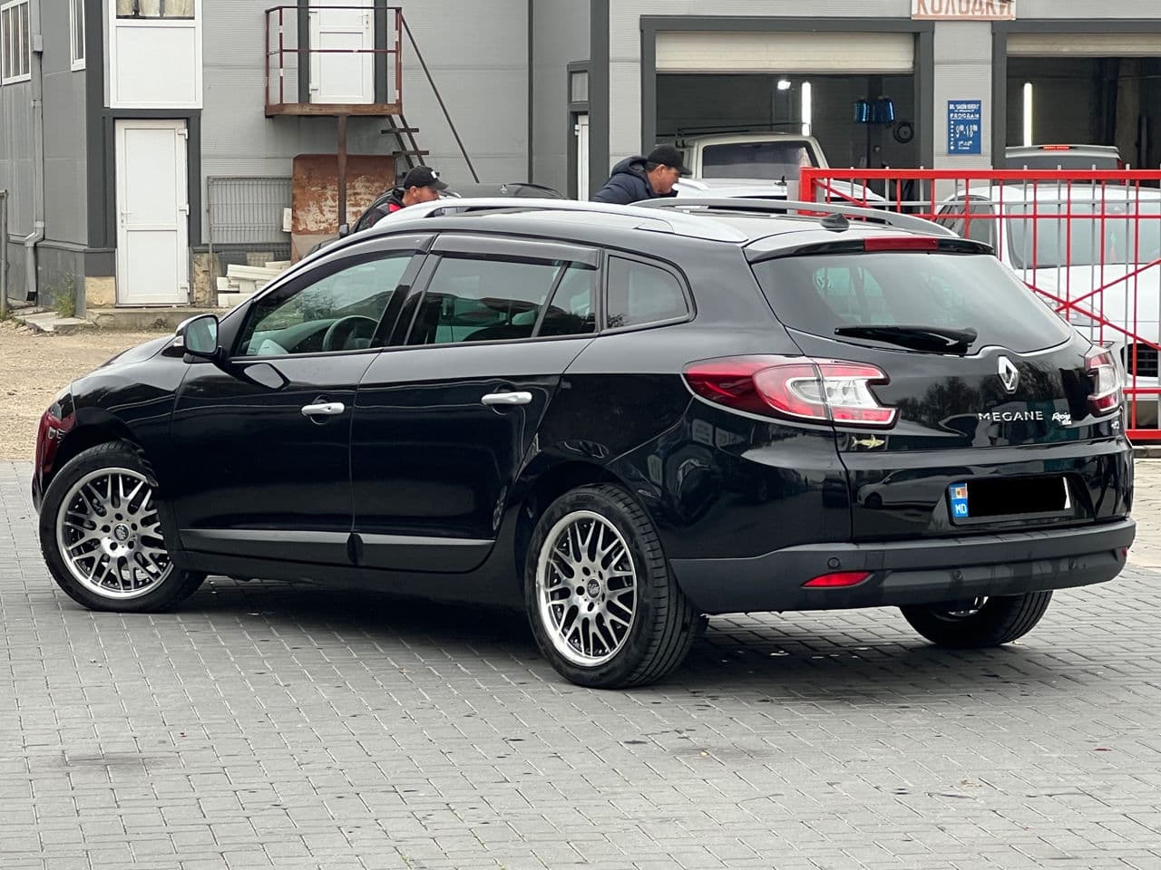 Renault Megane 2011 — Миниатюра 2
