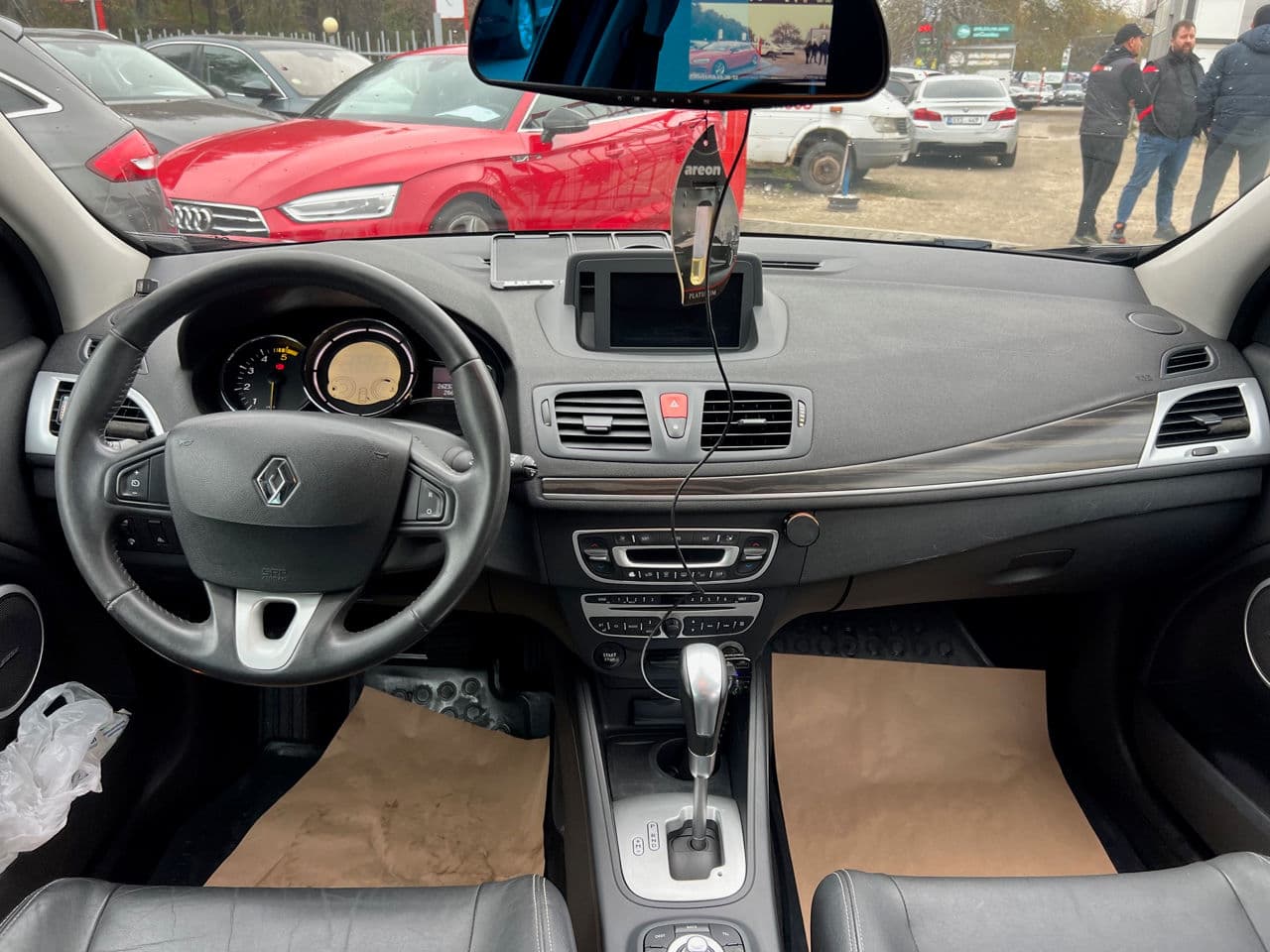Renault Megane 2011 — Миниатюра 8