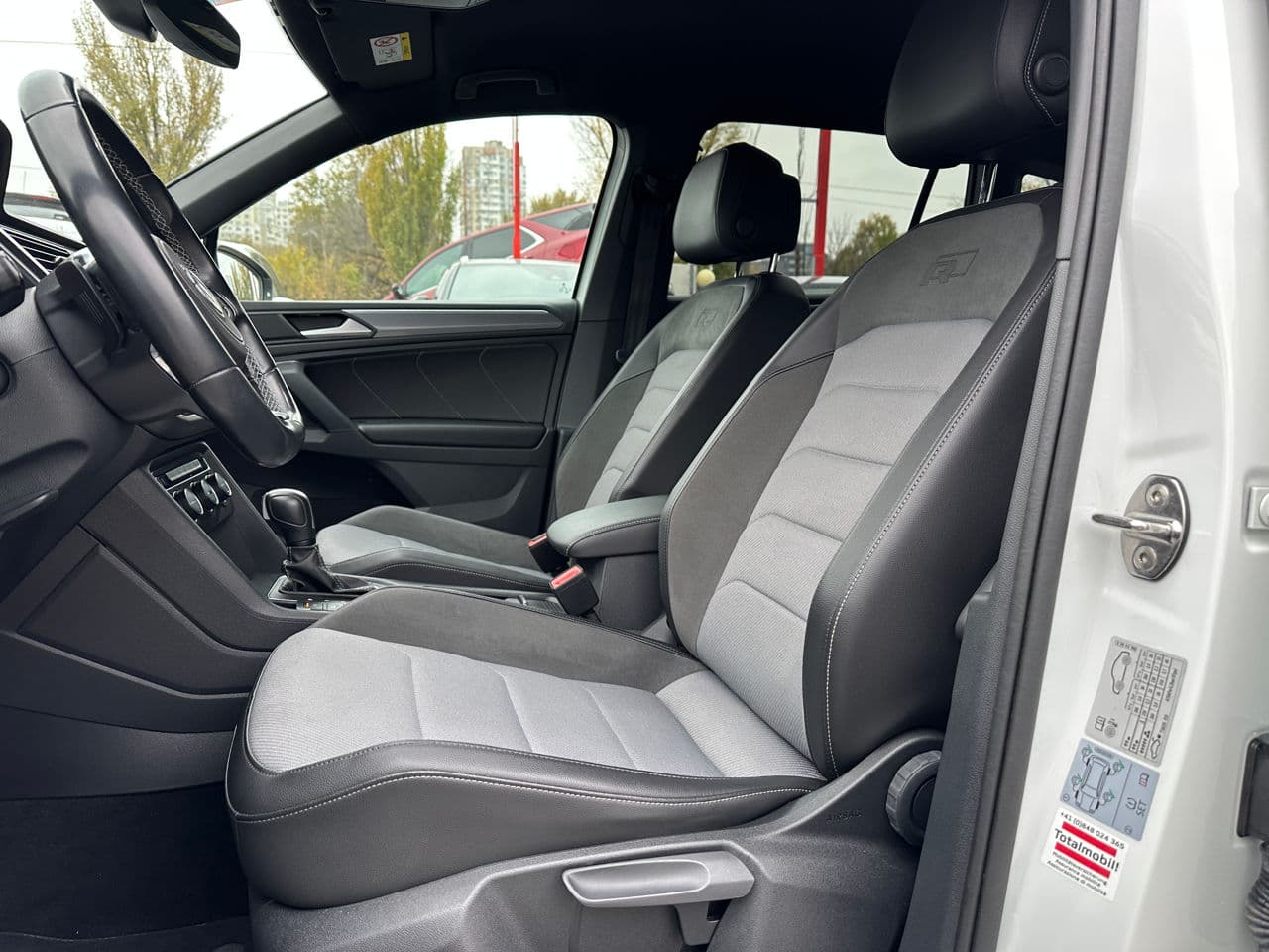 Volkswagen Tiguan 2020 — Миниатюра 7