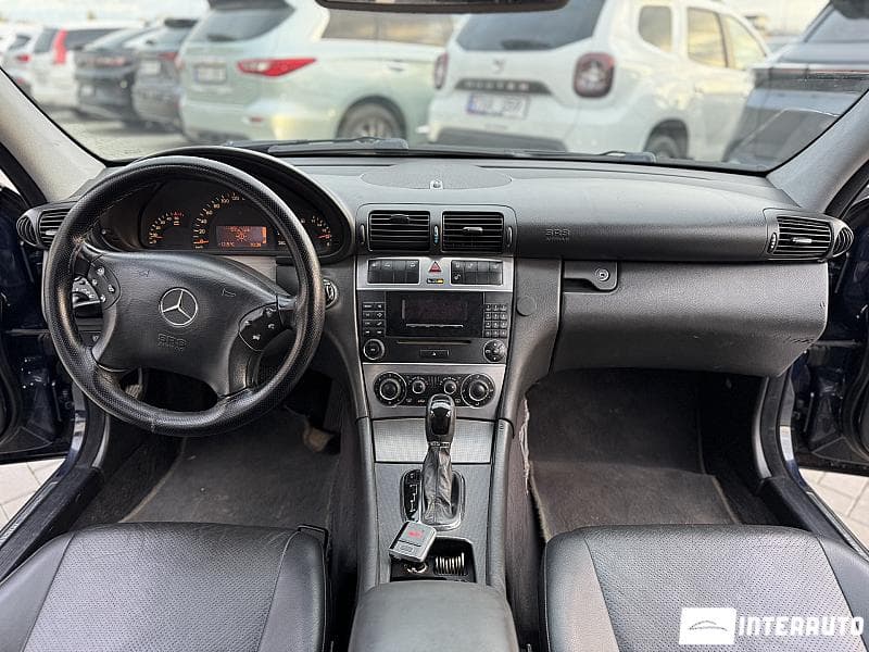 Mercedes C 220 2003 — Миниатюра 6