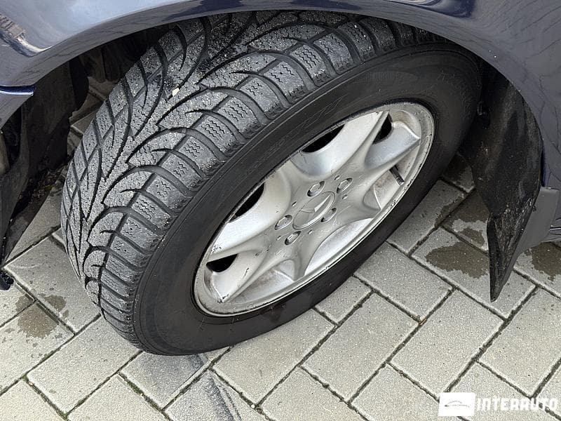 Mercedes C 220 2003 — Миниатюра 14