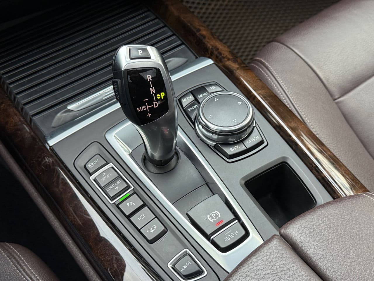 2016 BMW X5 4.0e — Miniatură 16