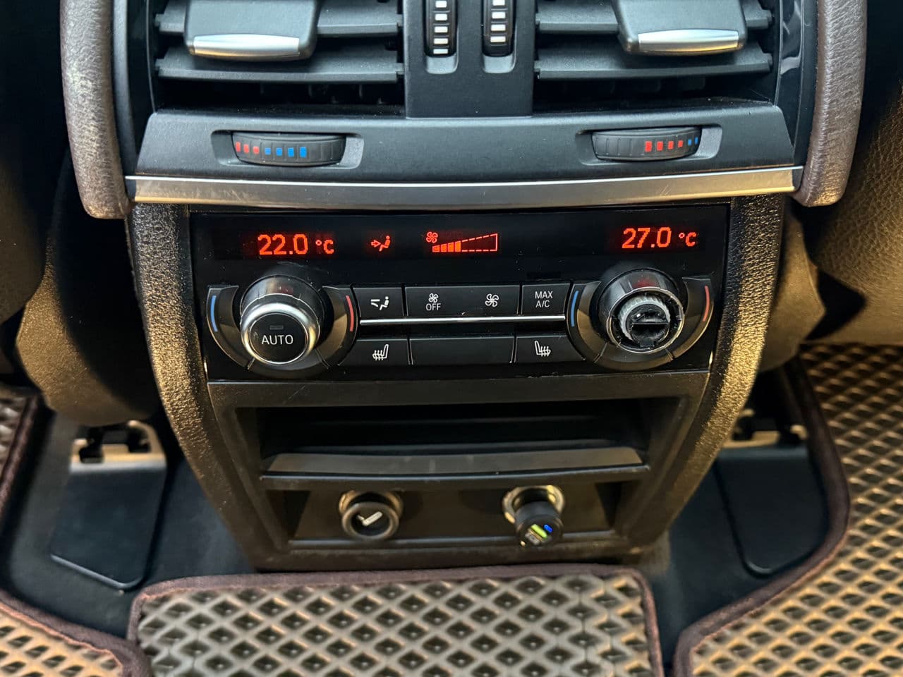 2016 BMW X5 4.0e — Miniatură 19