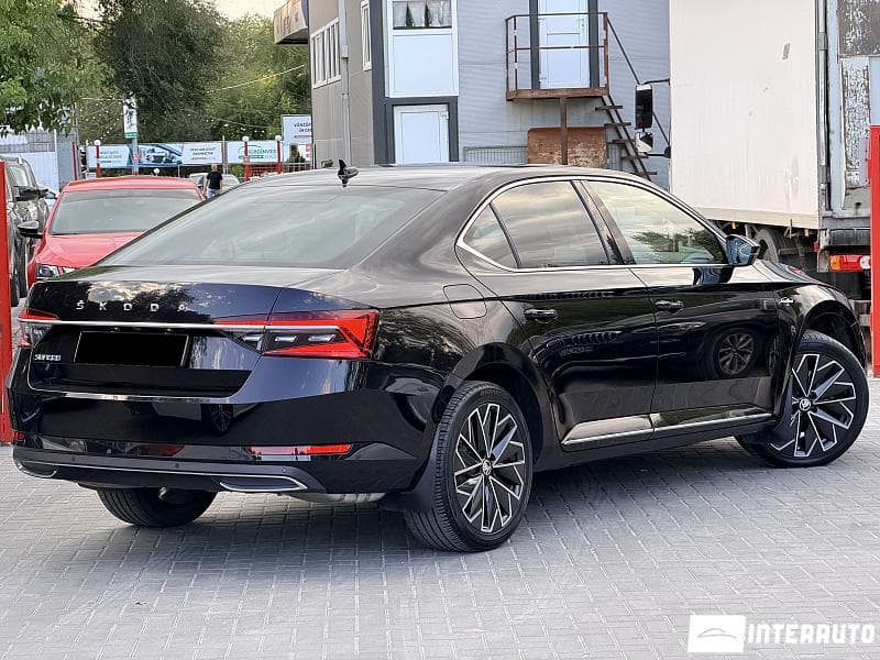 Skoda Superb 2023 — Миниатюра 3