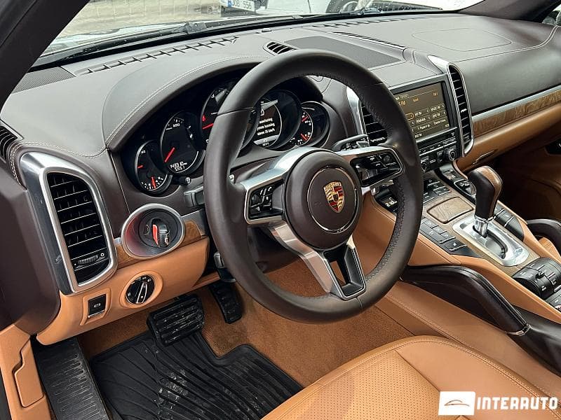 Porsche Cayenne 2014 — Миниатюра 9