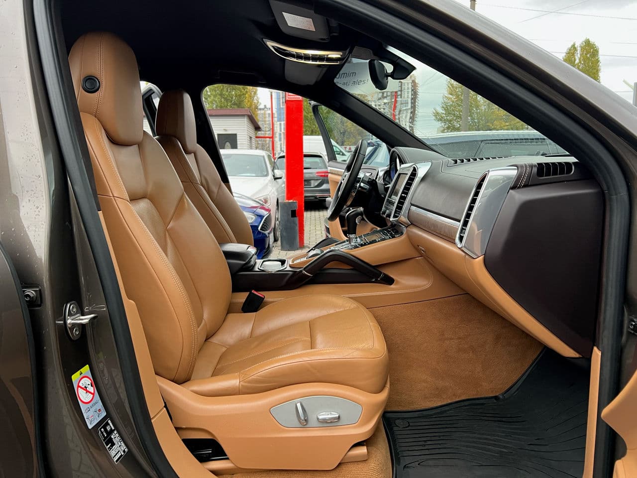 Porsche Cayenne 2014 — Миниатюра 18