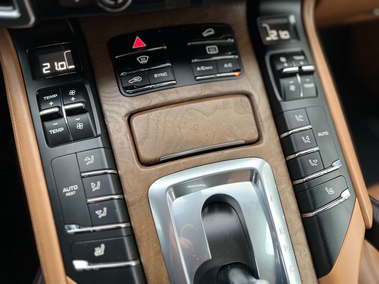 Porsche Cayenne 2014 — Миниатюра 15