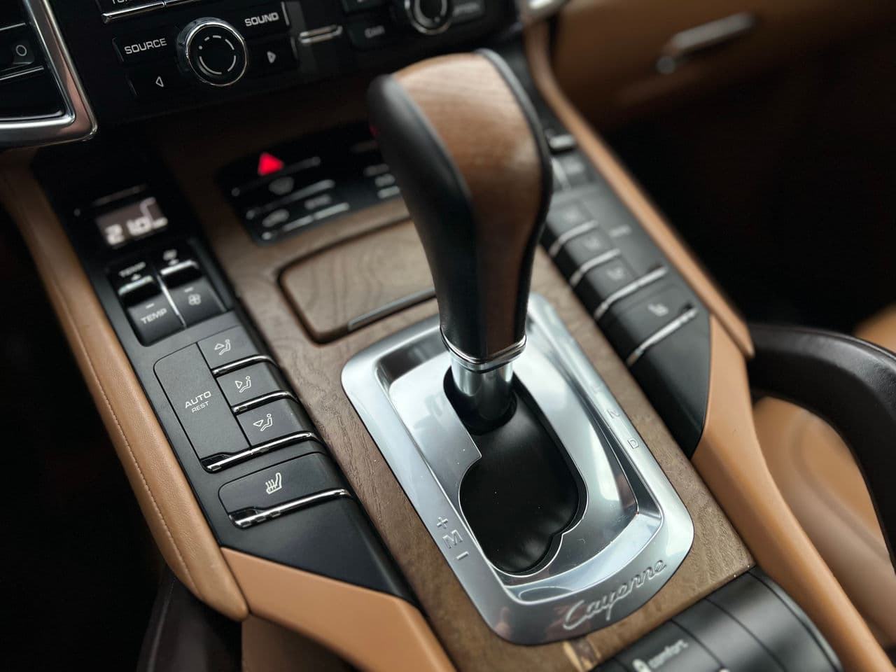 Porsche Cayenne 2014 — Миниатюра 16