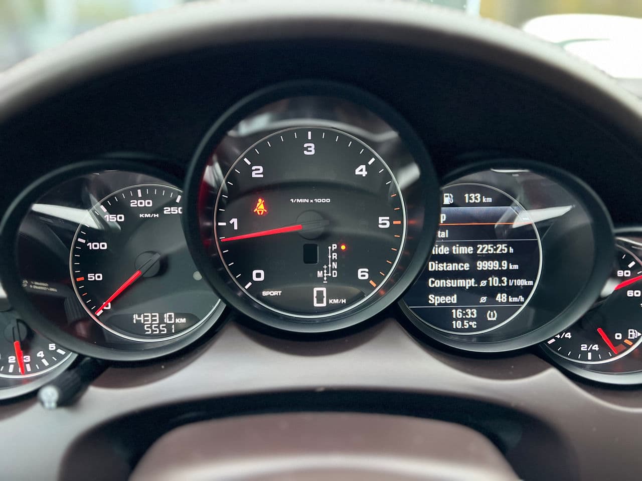 Porsche Cayenne 2014 — Миниатюра 12