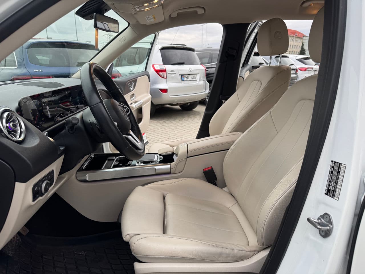 Mercedes GLB 250 2020 — Миниатюра 5