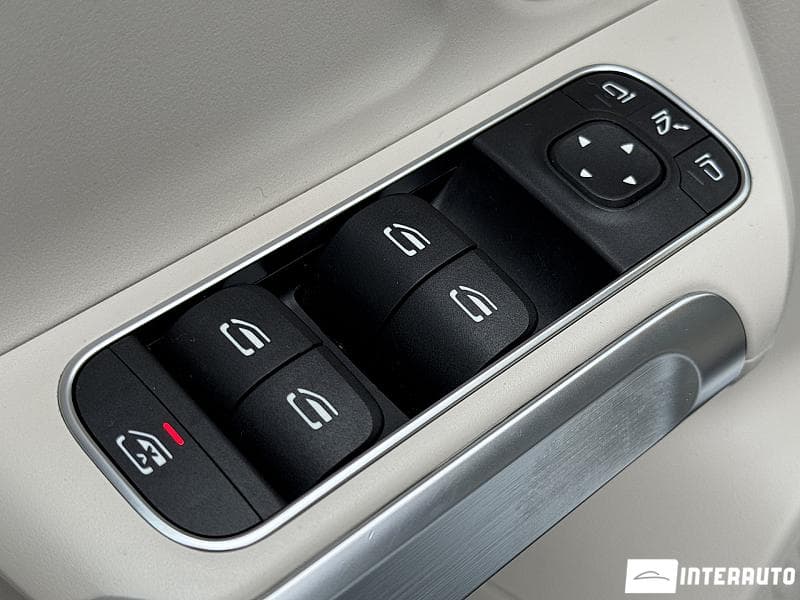 Mercedes GLB 250 2020 — Миниатюра 20