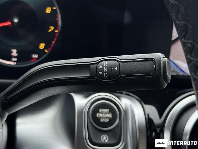 Mercedes GLB 250 2020 — Миниатюра 8
