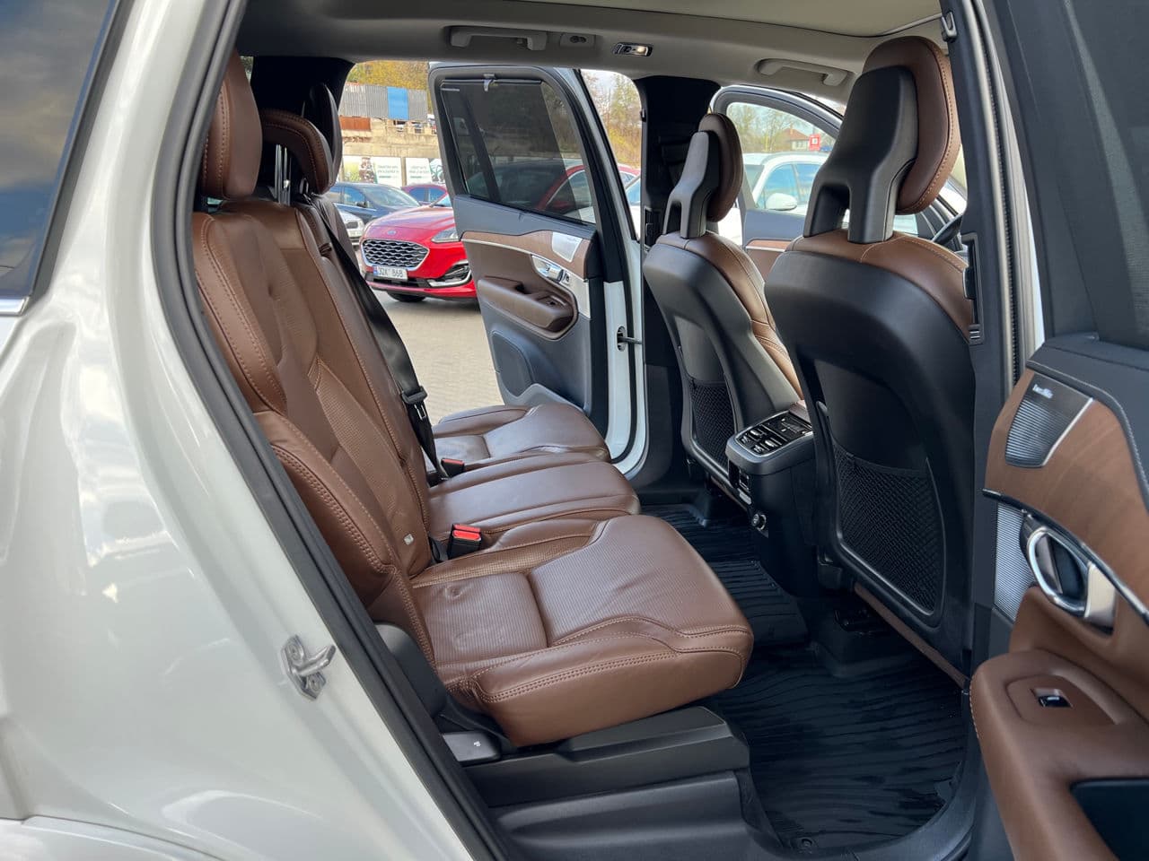 Volvo XC 90 2017 — Миниатюра 18
