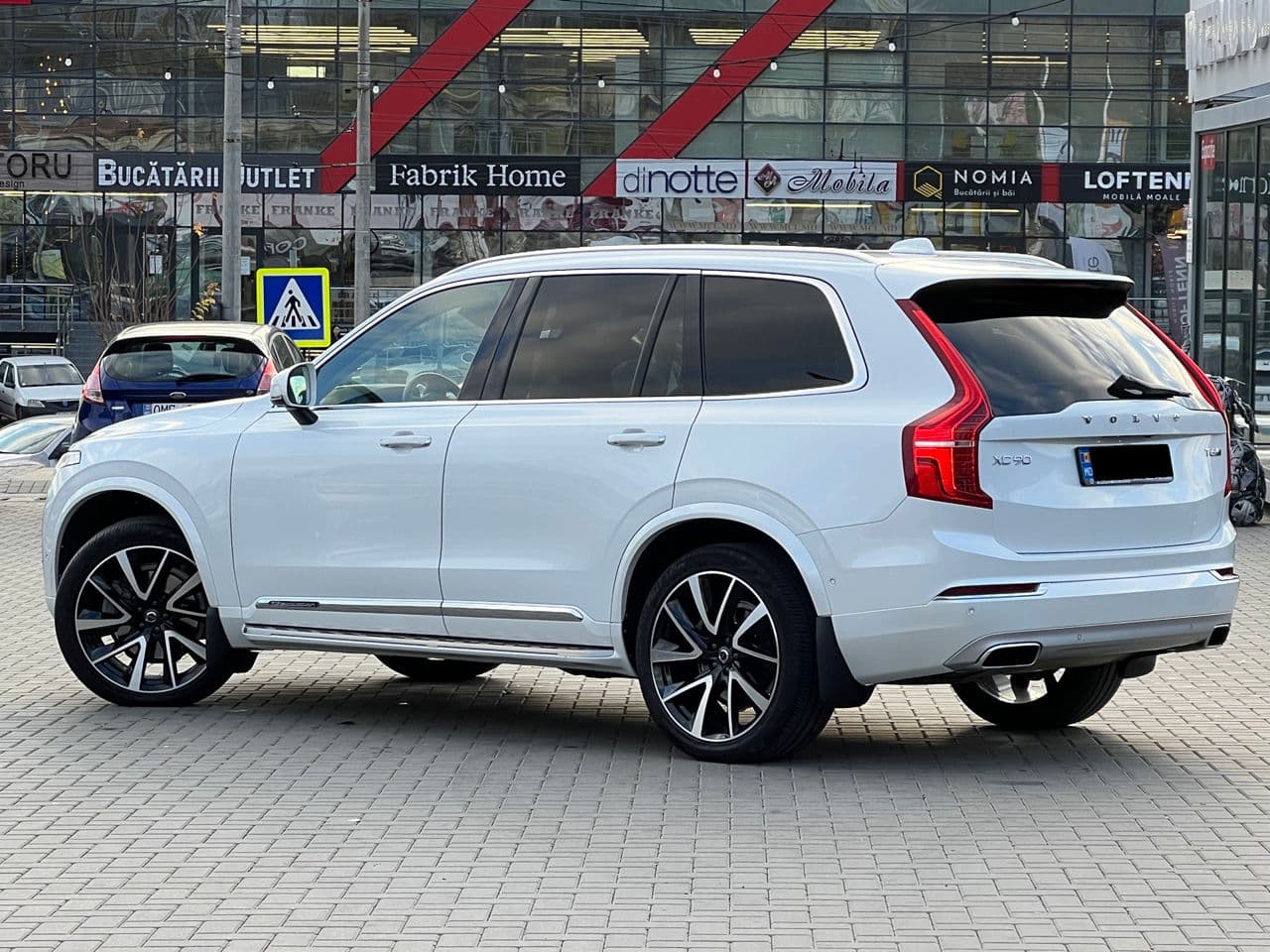Volvo XC 90 2017 — Миниатюра 4