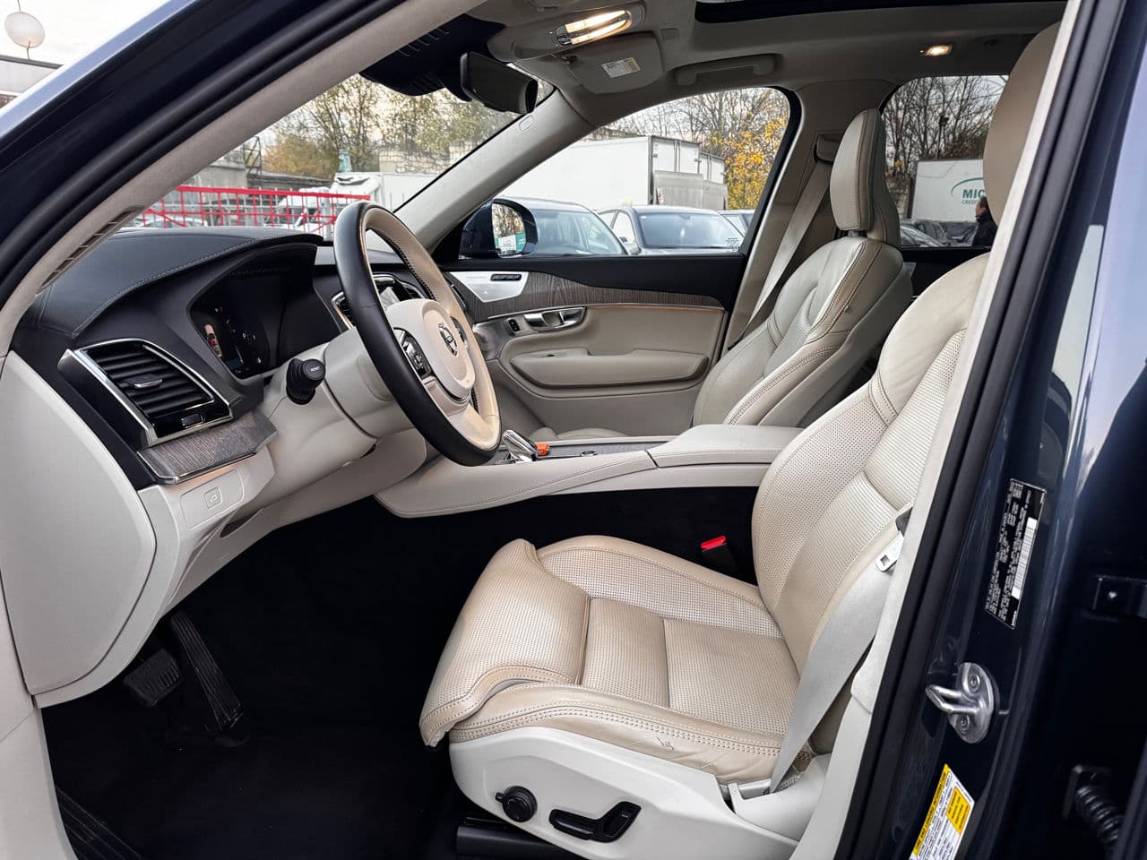 Volvo XC 90 2022 — Миниатюра 5