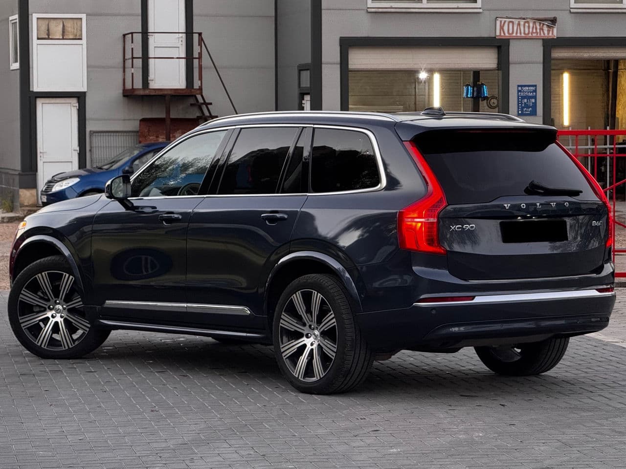 Volvo XC 90 2022 — Миниатюра 4