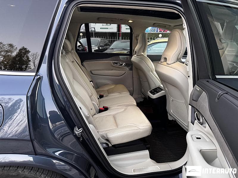Volvo XC 90 2022 — Миниатюра 8