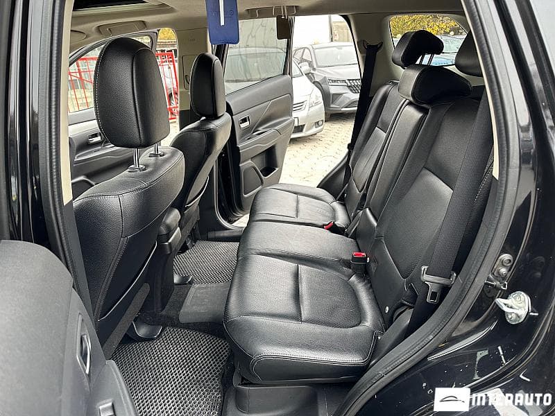 Mitsubishi Outlander 2014 — Миниатюра 15