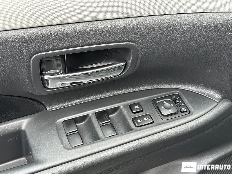 Mitsubishi Outlander 2014 — Миниатюра 14