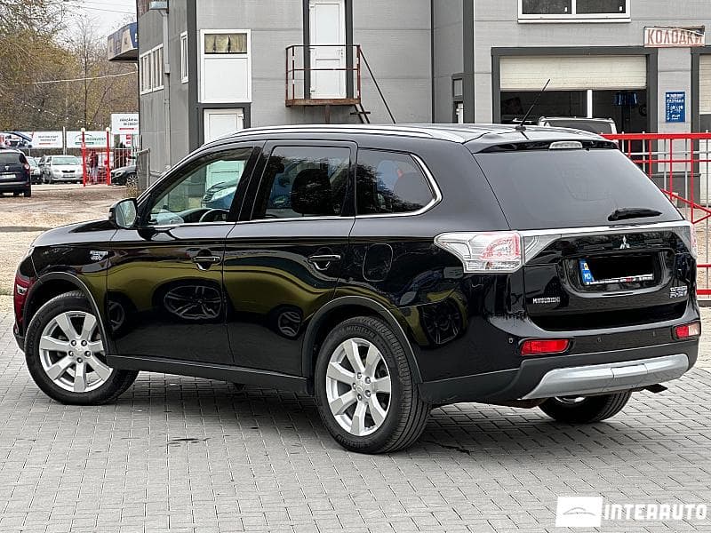 Mitsubishi Outlander 2014 — Миниатюра 4