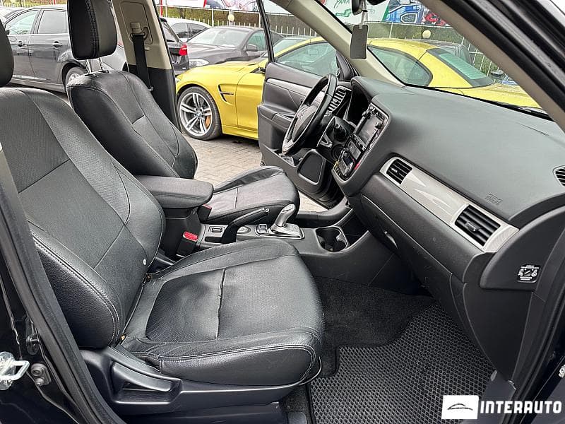 Mitsubishi Outlander 2014 — Миниатюра 5