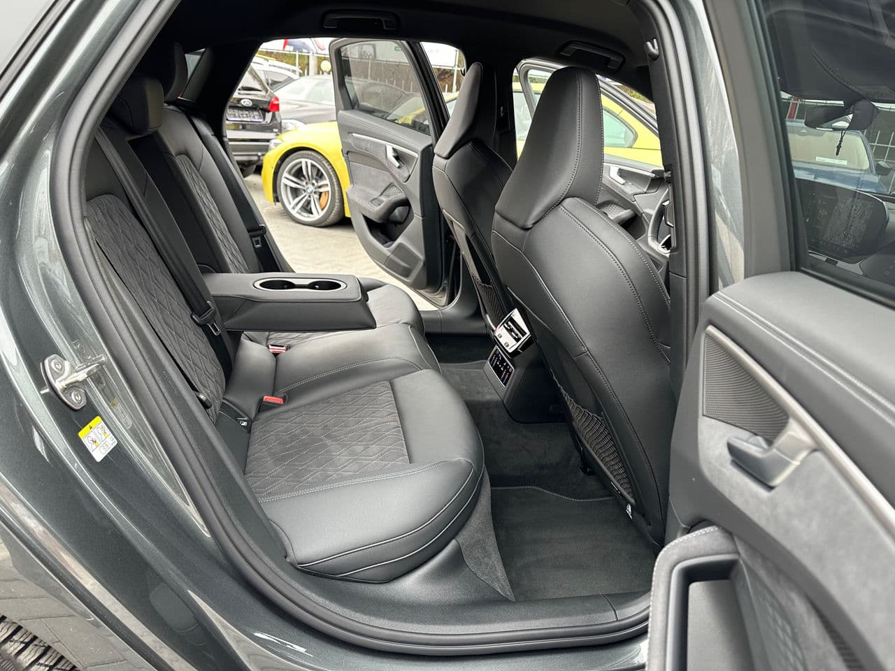 Audi A6 2025 — Миниатюра 17