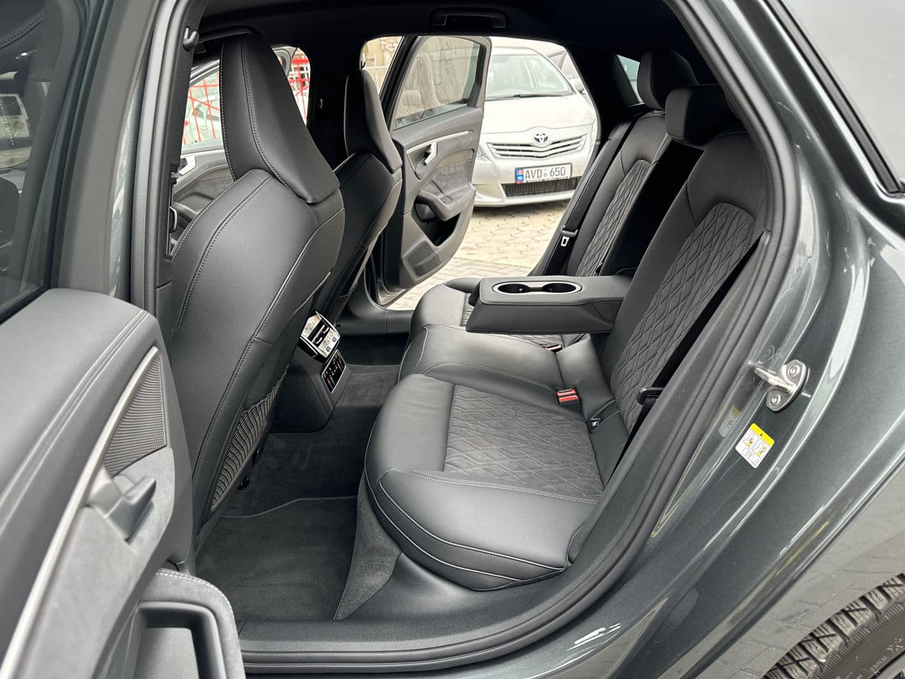 Audi A6 2025 — Миниатюра 18