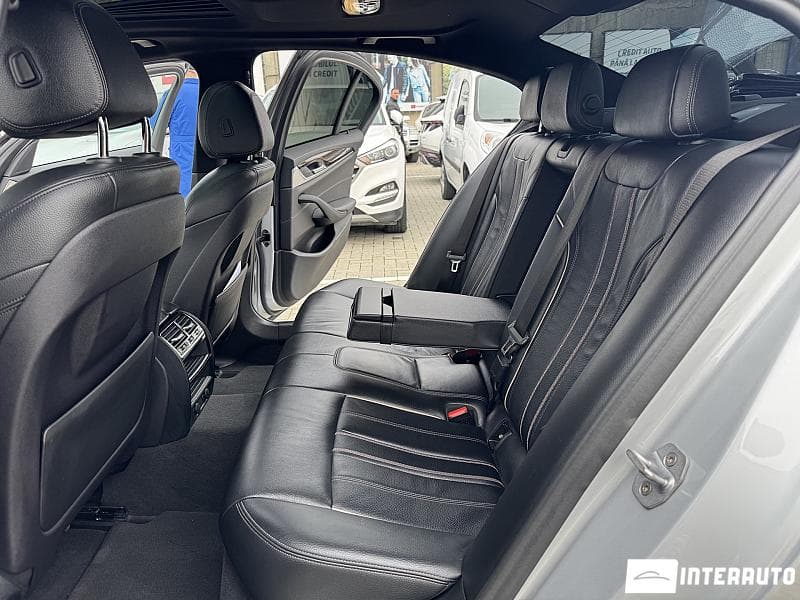 BMW 530e 2018 — Миниатюра 14