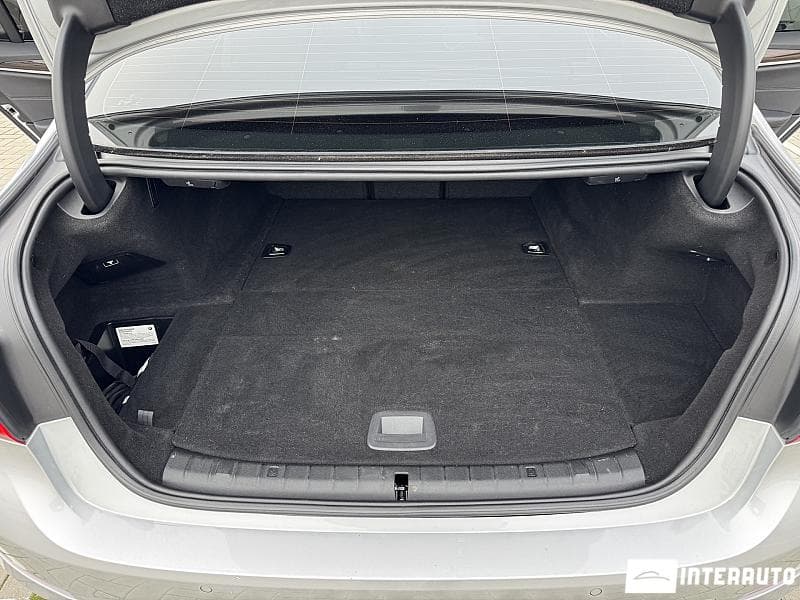 BMW 530e 2018 — Миниатюра 26