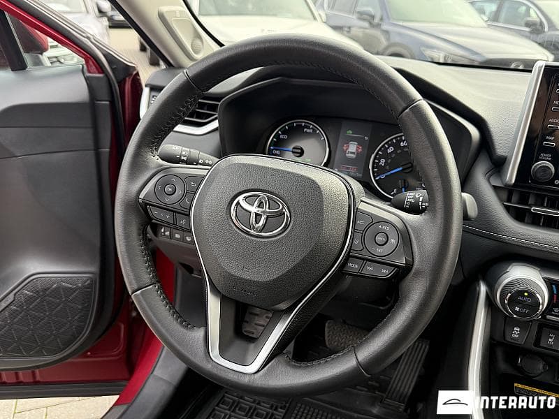 Toyota Rav-4 2021 — Миниатюра 7