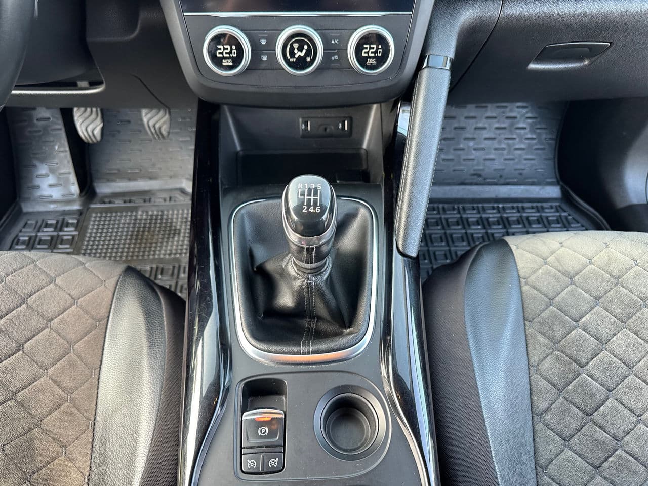 Renault Kadjar 2019 — Миниатюра 12