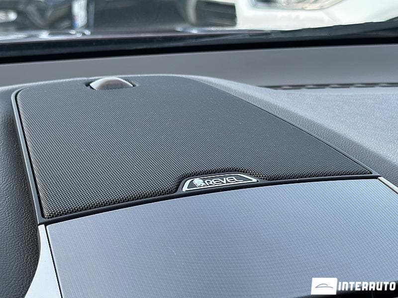 Lincoln MKZ 2018 — Миниатюра 12