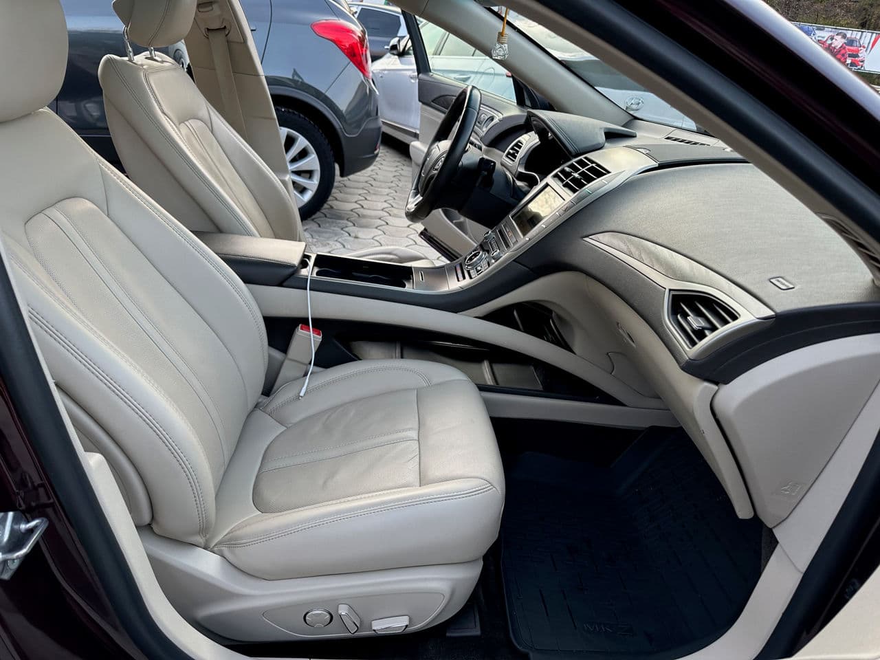 Lincoln MKZ 2018 — Миниатюра 7