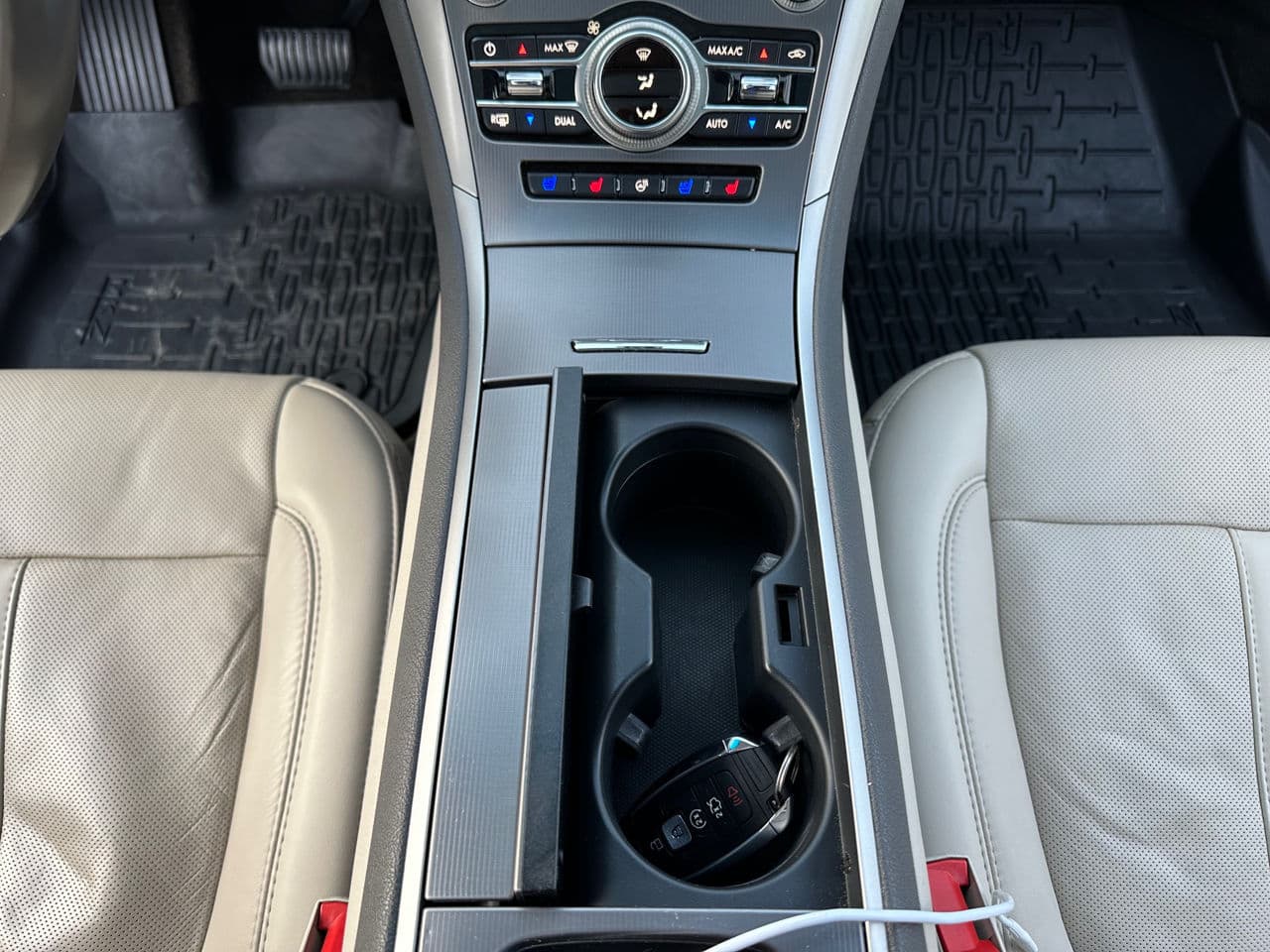 Lincoln MKZ 2018 — Миниатюра 13