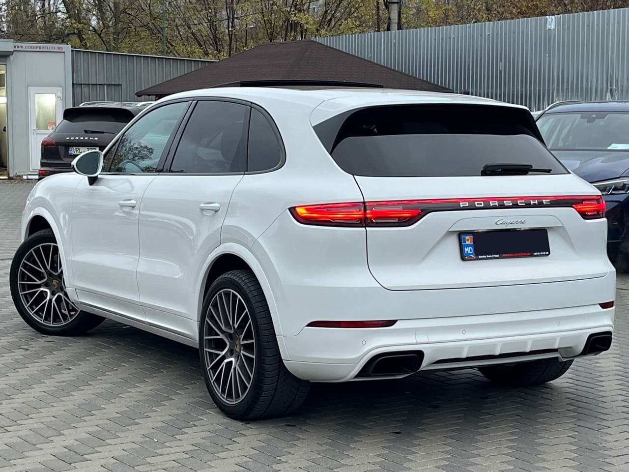 Porsche Cayenne 2021 — Миниатюра 2