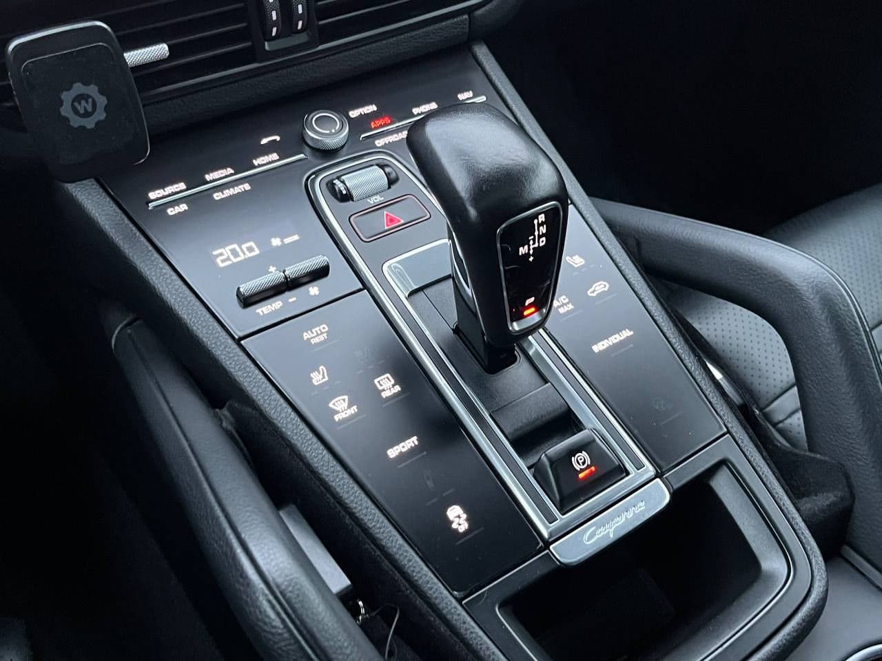 Porsche Cayenne 2021 — Миниатюра 16